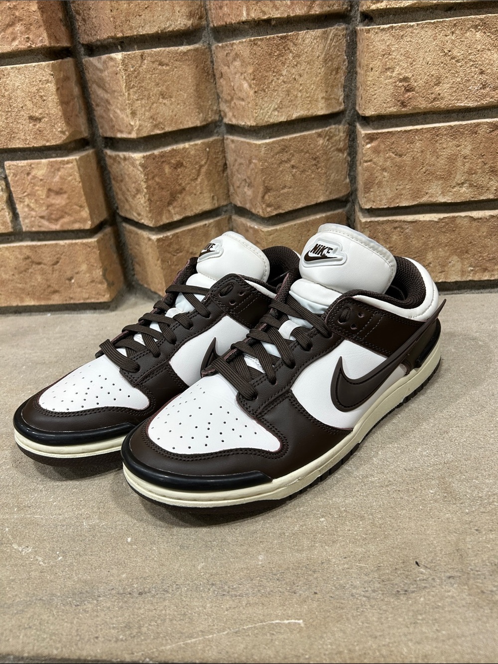 Nike Dunk Low Twist Phantom Baroque Brown DZ2794-003 Women’s Size 9